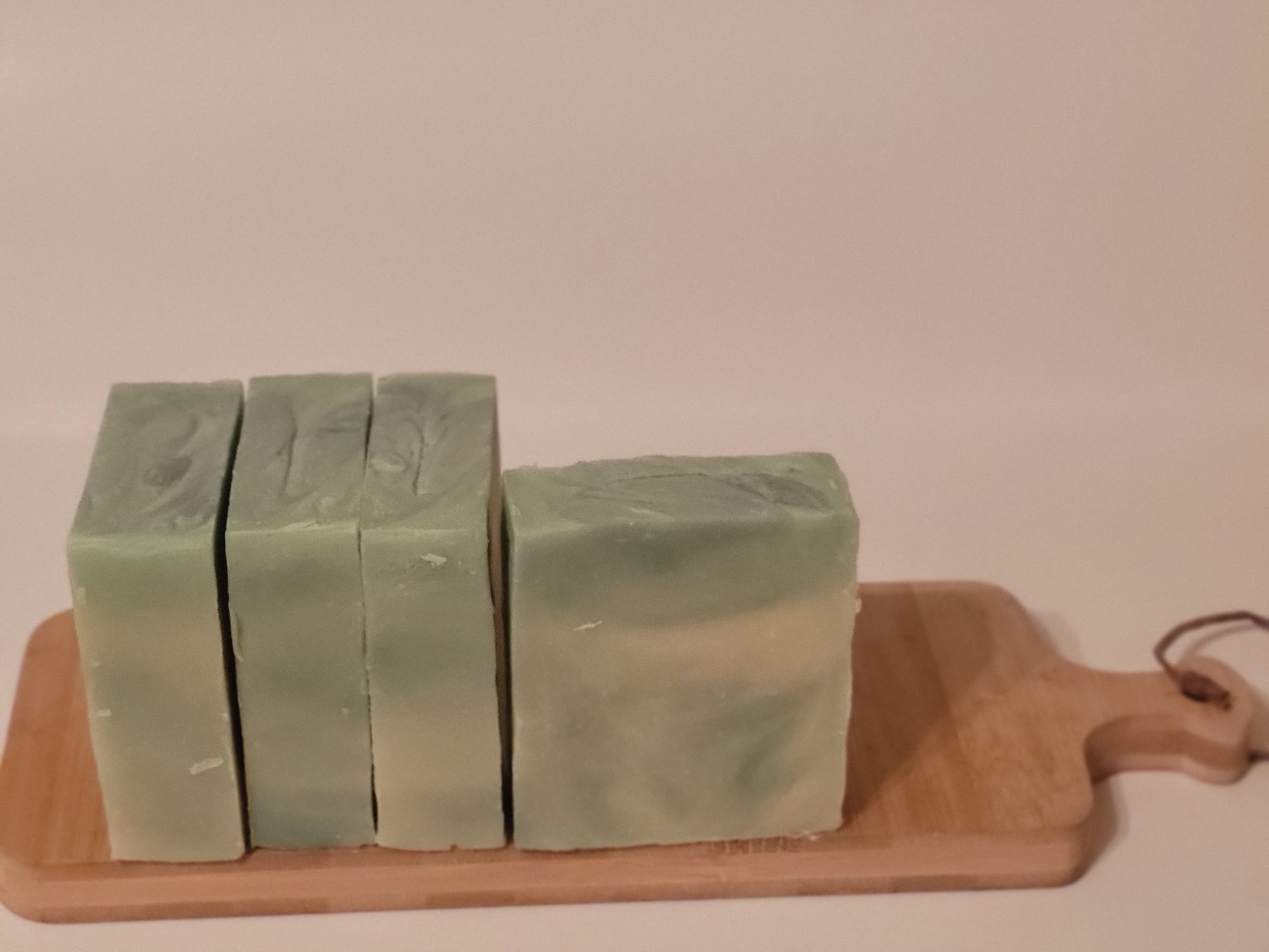 EUCALYPTUS LEMON ESSENTIAL OIL SOAP